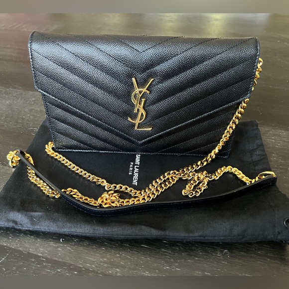 Authentic YSL Small Wallet on Chain in black and gold - Picture 4 of 15